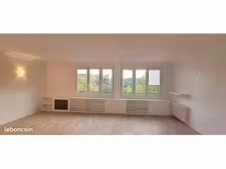 appartement 2 pièces 61 m²