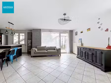 annecy _ appartement 3 pièces de 66 74 m²  avec garage  cave et terrasse  à vendre