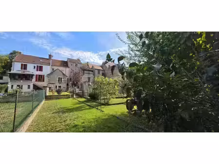 clamecy  proche centre ville  maison avec jardin et garage