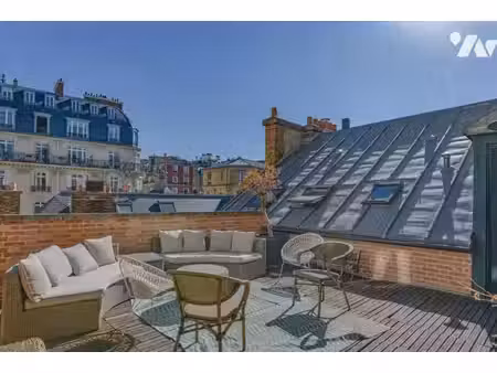 paris 17 / place lévis - monceau - rare hôtel particulier guerlain 10 pièces + terrasses &