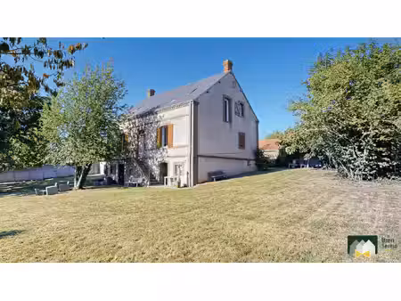 maison de maitre avec fort potentiel - saint arnout des bois !