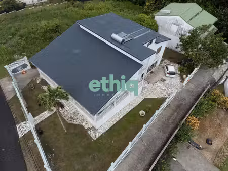 maison familiale 247 m² avec appartement indépendant – saint