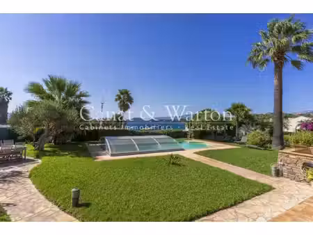 villa de luxe à vendre dans le quartier ouest