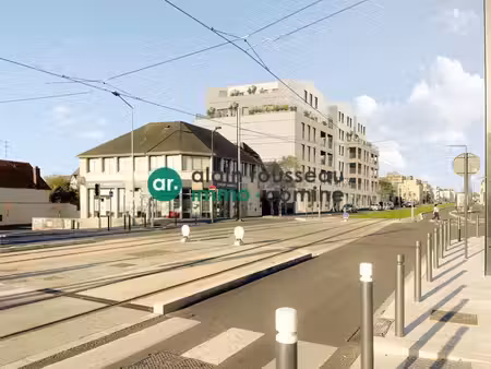 vente commerce angers 49000 410m²