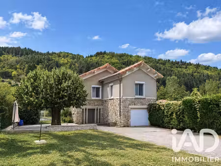 maison à mariac (07160)