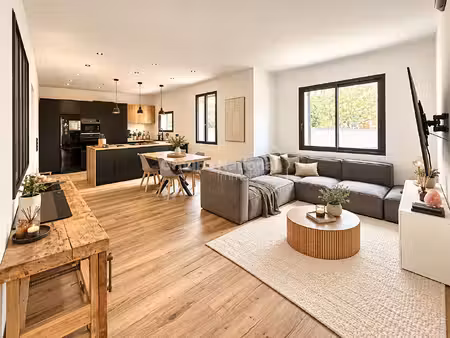 maison t4 de plain-pied rénovée ? piscine ? terrain 436 m²