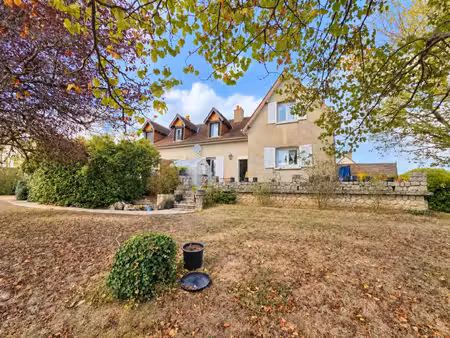 montoire-sur-le-loir – grande maison indépendante avec jardin – nombreuses possibilités