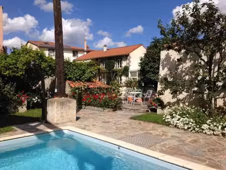 à vendre - maison  11 pièces située à pont-du-château (63430)