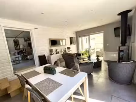 vente maison bord de mer à port-en-bessin-huppain (14520) : à vendre bord de mer / 84m² po