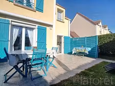 location maison à courseulles-sur-mer (14470) : à louer / 74m² courseulles-sur-mer