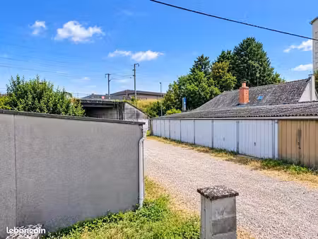 parking/box 600 m² angers