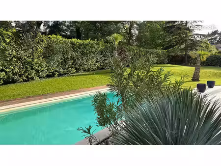 maison architecte 225m2 sur 1140m2 classe energie a (direct proprietaire)