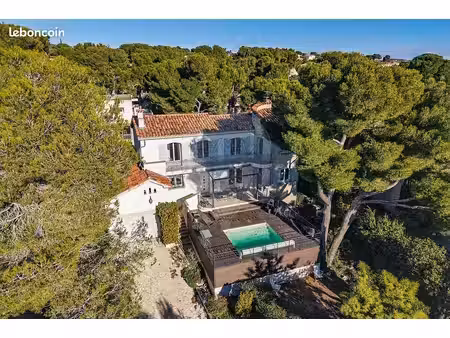 villa 6 pièces 151 m²