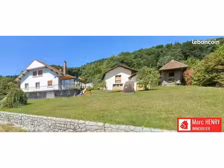 maison 8 pièces 182 m²