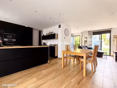 maison 5 pièces 111 m²