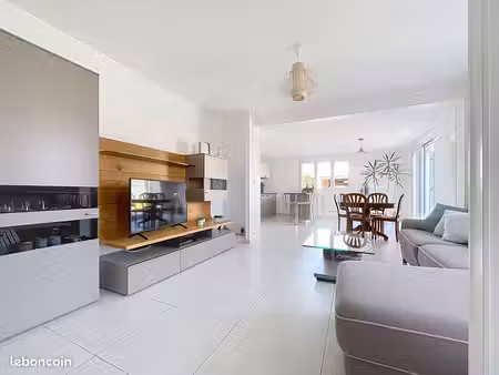 maison 5 pièces 110 m²