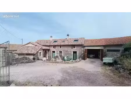 propriété 7 pièces 151 m²