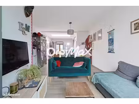 maison 6 pièces 93 m²