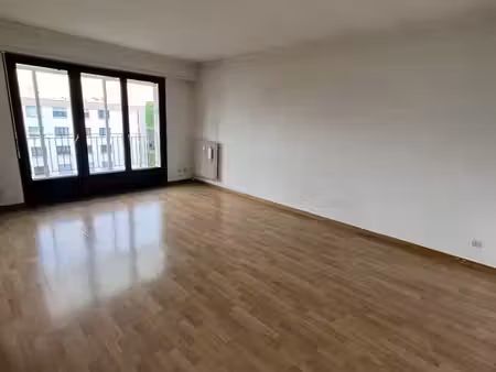 appartement 3 pièces 82 m²