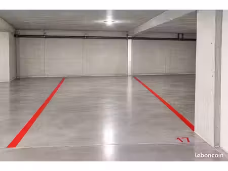 parking sécurisé – porte de france  près du cern