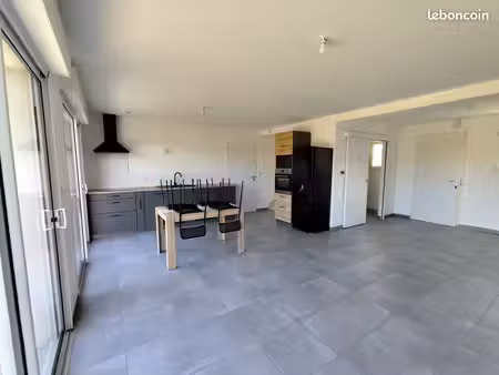 maison t4 récente de 87m2