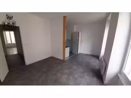 appartement de 94.69 m² en duplex 2ème etage centre-ville