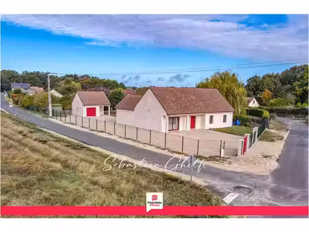 proche de blois belle maison de plain-pied avec 3 chambres-garage-jardin