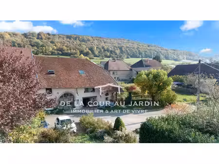 demeure de charme au cœur du vignoble jurassien