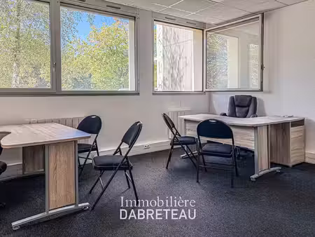 local d’activité à louer à dardilly 23 m2