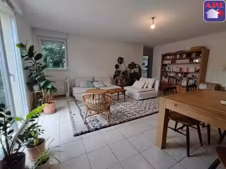 location maison 4 pièces 83 m² à foix (09000)