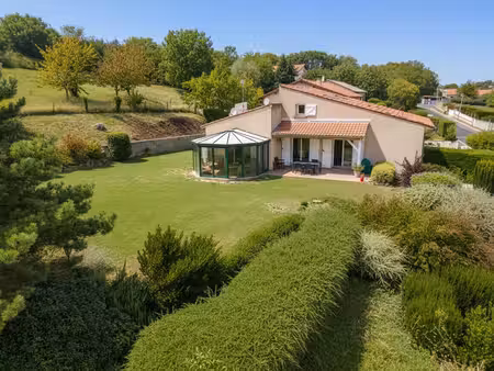 maison/villa 7 pièces