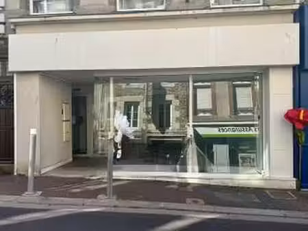 vente bureaux et commerces à granville (50400) : à vendre / 50m² granville