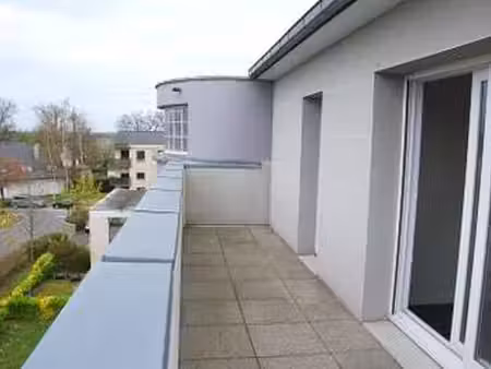 location appartement 3 pièces à pacé (35740) : à louer 3 pièces / 61m² pacé