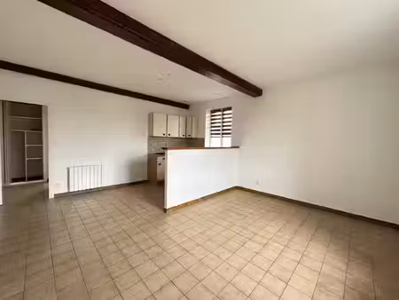t2 46m2 1er étage avec vue dégagée