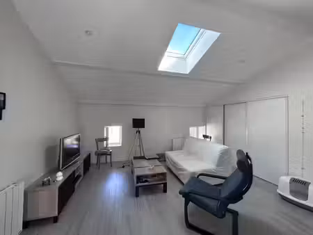 t2 récent 57m2