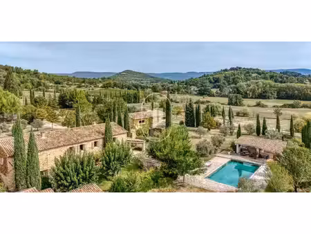 maison avec piscine et jardin gargas (84)
