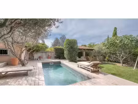 maison avec piscine et jardin plan-de-cuques (13)