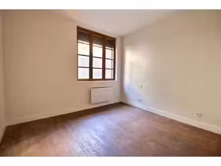 location appartement 3 pièces 63 m² à lavaur (81500)  600 €