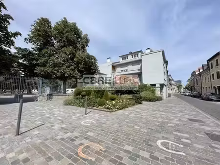 location commerce tarbes 54 m²