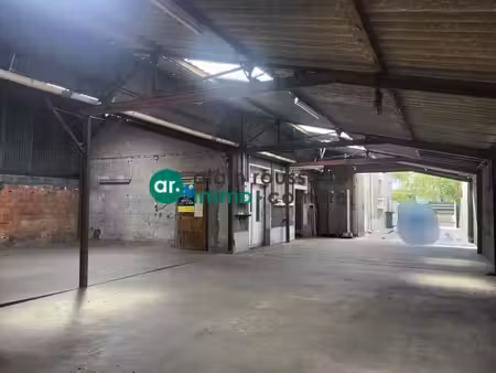 location local d’activités angers 49100 210m²