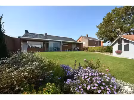 vrijstaande woning met een heerlijk landelijke ligging te ingelmunster