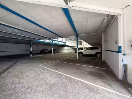 vente parking 174 m² à chaumont (52000)  99 000 €