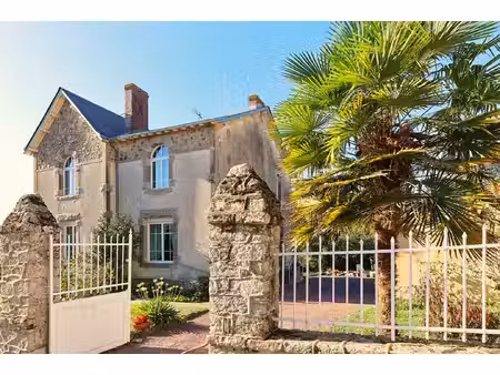 vente maison 5 pièces  165.00m²  saint