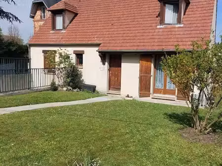 maison de luxe 4 chambres en vente à mériel  île-de-france