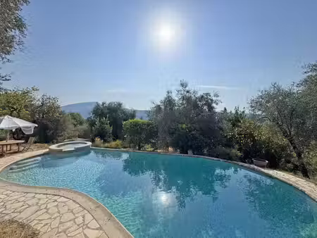exclusivite st jeannet - villa de 160 m2 avec piscine et vue