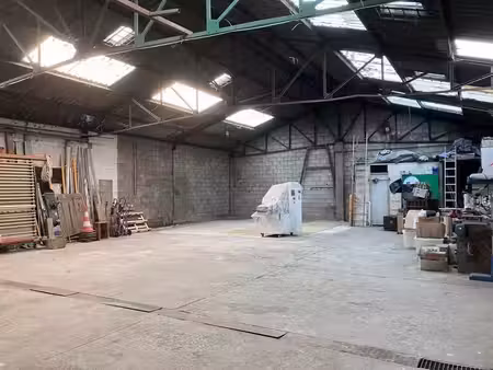 location entrepôt 101m² à 471m²