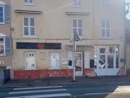 location local commercial 154m² chasselay 69380