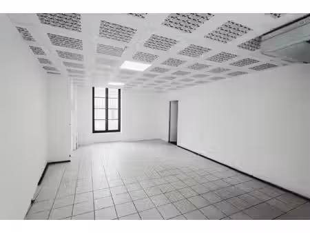 location local commercial 52m²