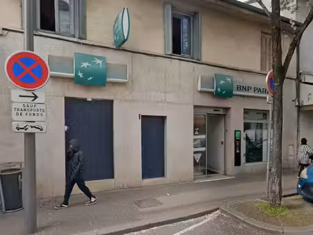 location local commercial 227m² st fons 69190