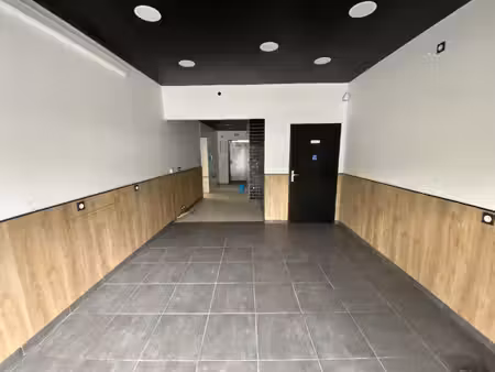location local commercial 46m² st genis laval 69230